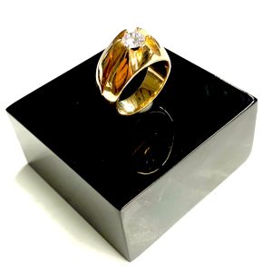 Gents Ring 9ct Gold 1ct diamond