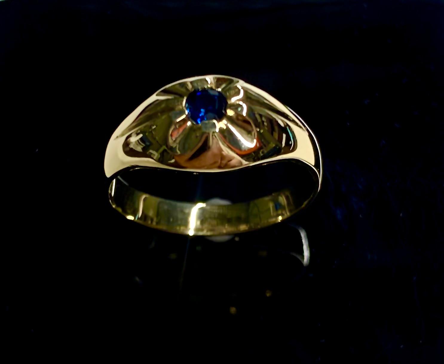 9ct gold mens ring sapphire